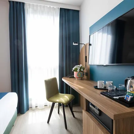 Belstay Milano Linate 4* 페스키에라 보로메오