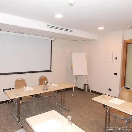 Hotell Belstay Milano Linate 4*